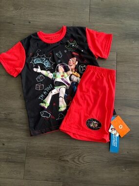 NWT Toy Story Disney Pixar Boys' Red & Black Short Pajama Set